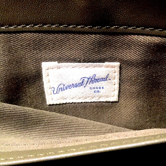 Olive Green, Floral Wallet - Picture 4 of 5